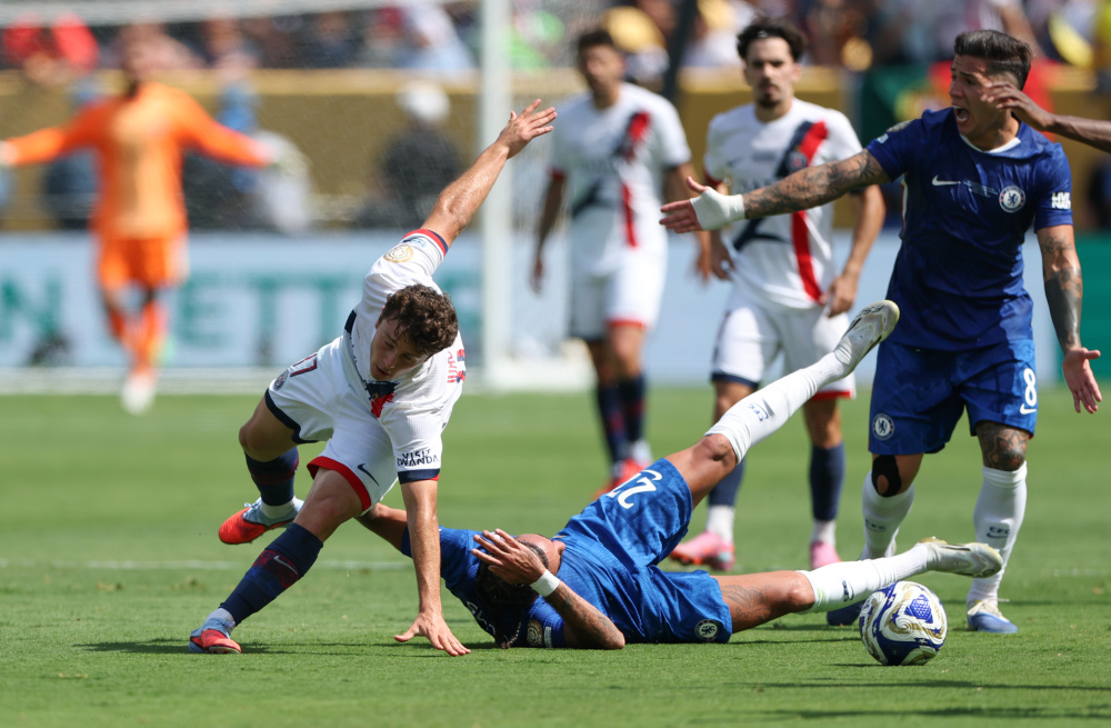 这让他在球 这让他在球