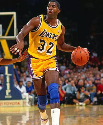 综合来看 综合来看