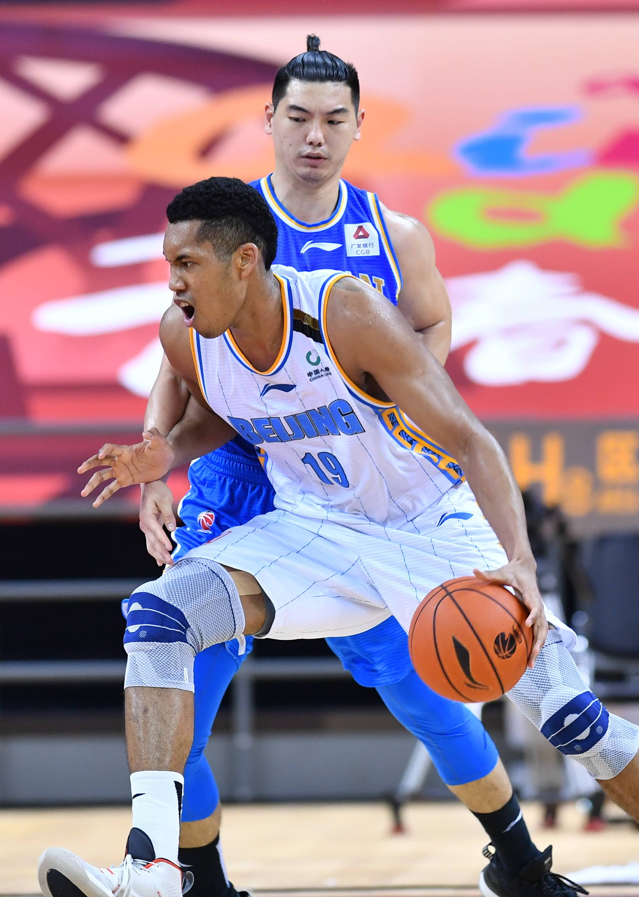 和球员都提 和球员都提