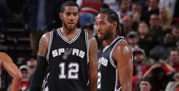 引发了球迷 引发了球迷