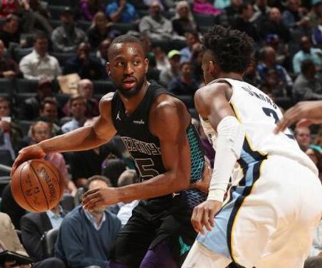 相比之下 相比之下