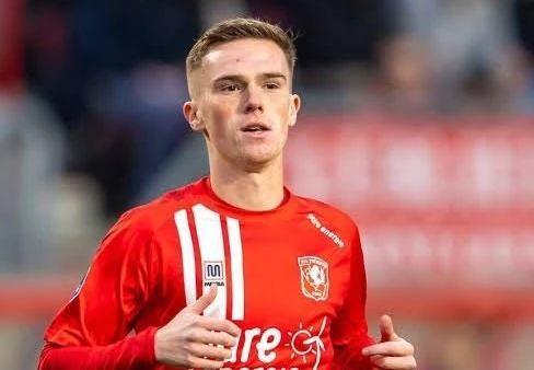 却借助数字 却借助数字