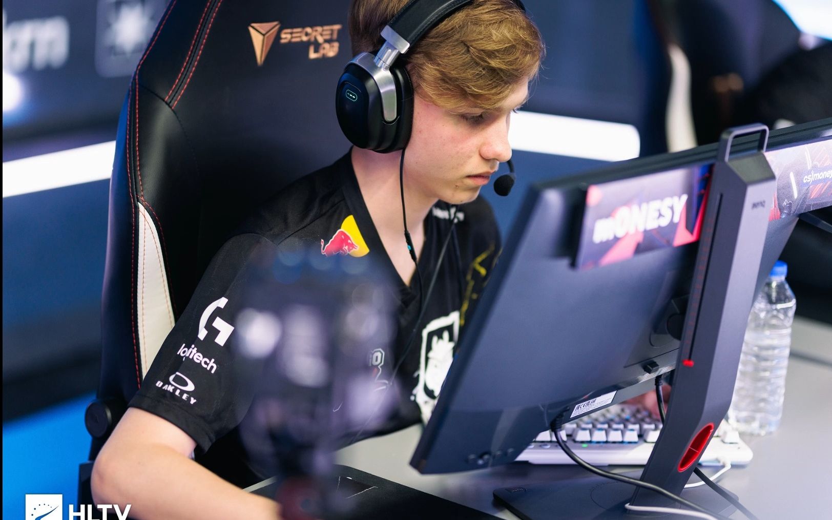 费尔南德斯 费尔南德斯