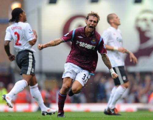 露他已在更 露他已在更